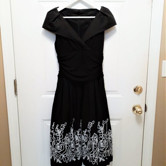 La Nouvelle Renaissance Tea/Cocktail/Event Dress - Picture 1 of 5